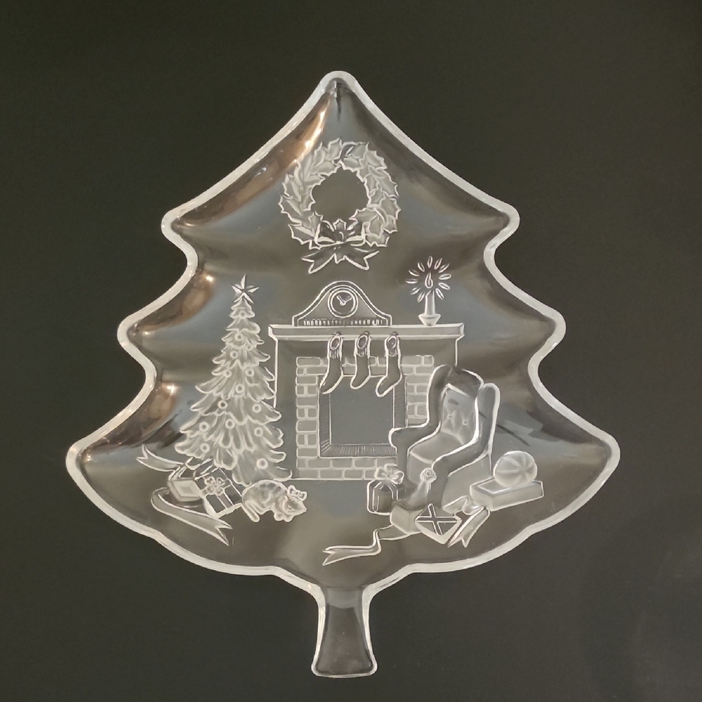 Mikasa Clear Christmas Tree Shaped Dish Plate Platter